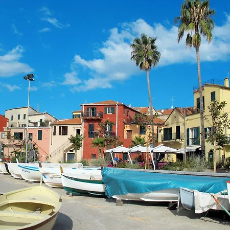 Apartman Casa Al Mare Con Bella Vista By Interhome Imperia