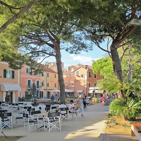 Casa Al Mare Con Bella Vista By Interhome