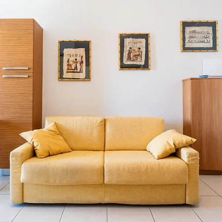 Casa Al Mare Con Bella Vista By Interhome