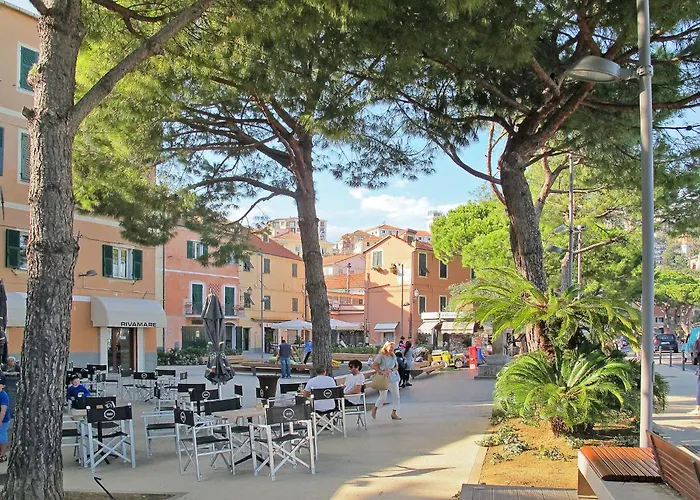 Casa Al Mare Con Bella Vista By Interhome